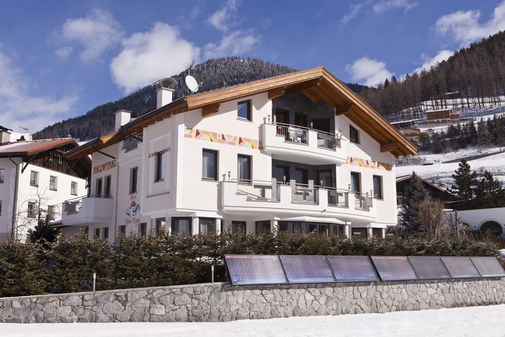 Apart Alpen Royal Nauders Exteriör bild
